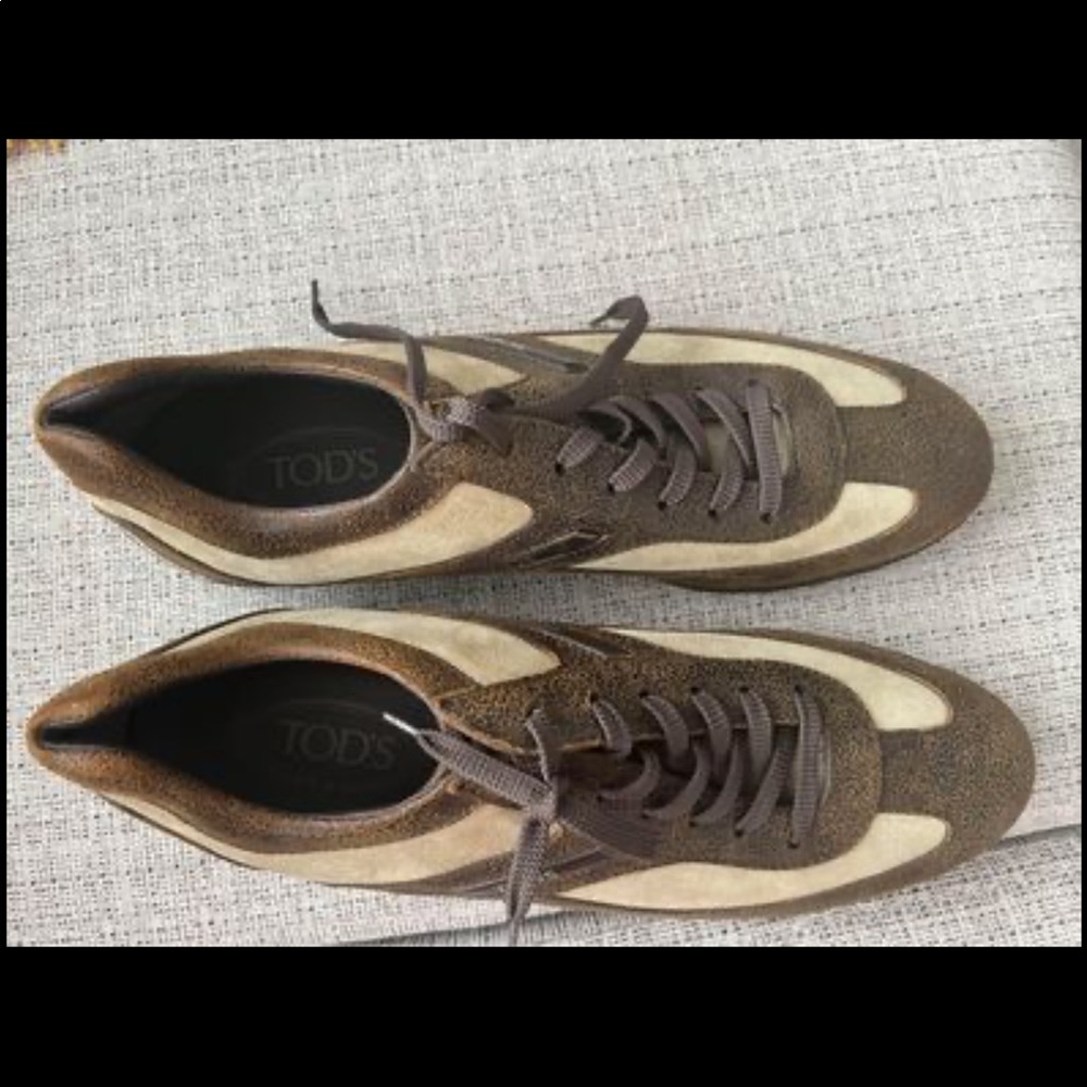 TOD'S SNEAKERS IN LEATHER